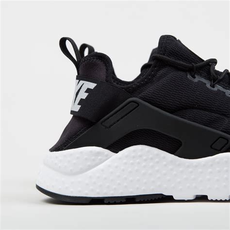 nike huarache run ultra black and white